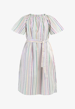 Csíkos pamutruha fodros nyakkivágással, rövid ujjakkal és megkötős derékpánttal. Függőleges sokszínű vonalak fehér háttéren.