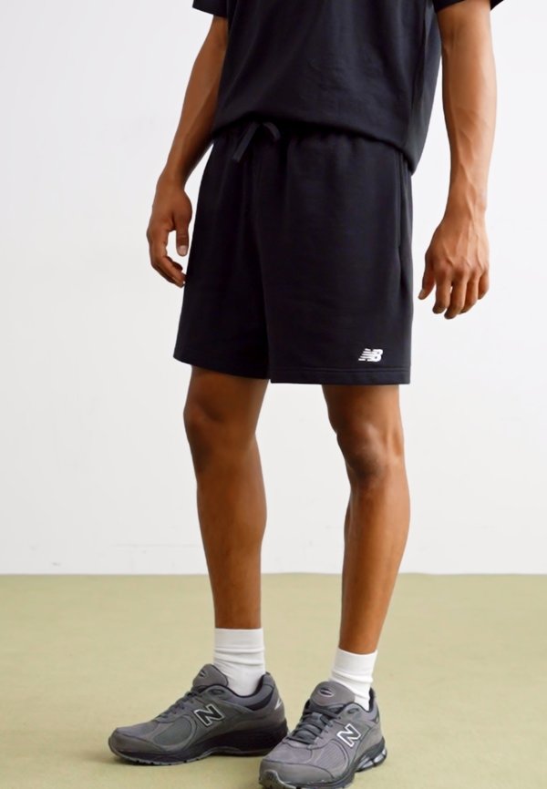 SPORT ESSENTIALS  - Shorts4