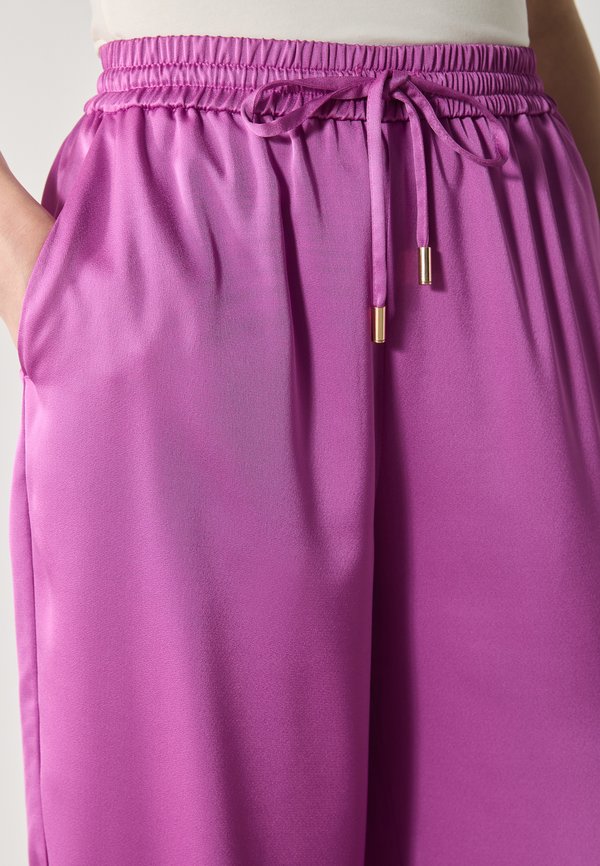 Trousers - cattleya orchid3