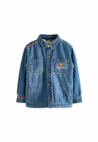Modra jeans jakna z dvema sprednjima žepoma, zapenjanjem na gumb in pisanimi šivi. Vključuje mavrični motiv na levem žepu.
