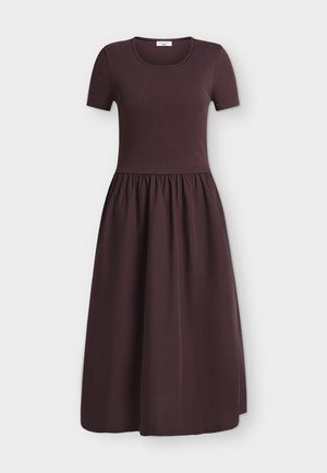 Marc O'Polo DENIM, C NECK VOLANT - Φόρεμα ημέρας - burnt aubergine