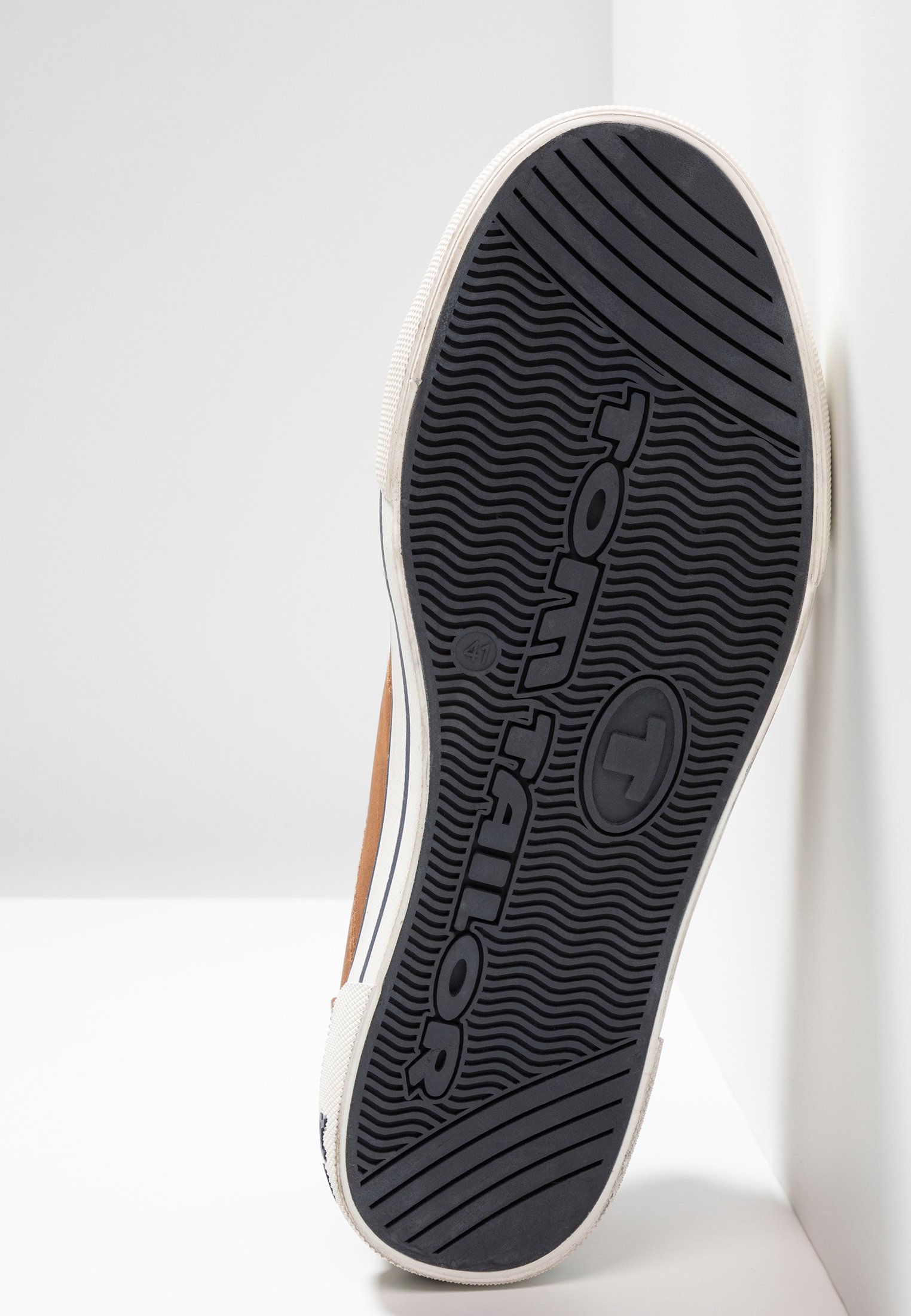 TOM TAILOR Joggesko cognac Zalando.no TOM TAILOR Joggesko cognac Zalando.no
