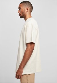 Urban Classics OVERSIZED - T-shirt basic - beige