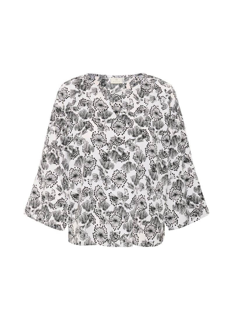 Blouse blanche avec des motifs floraux et de feuilles noirs, encolure ronde et manches à mi-longueur. Tissu léger avec une coupe ample.