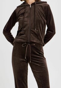 b.young MITZA SET  - Trainingsanzug - coffee bean