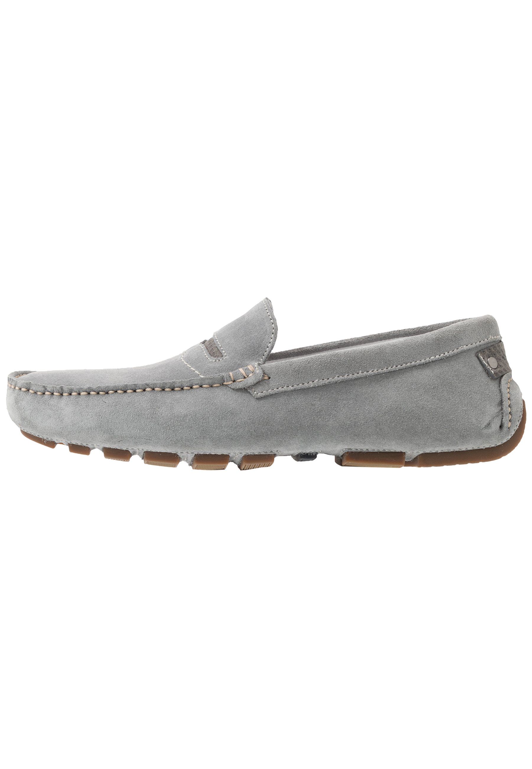 van moccasins