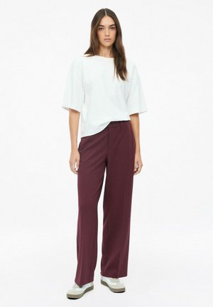 s.Oliver, HOSE - Stoffhose - bordeaux