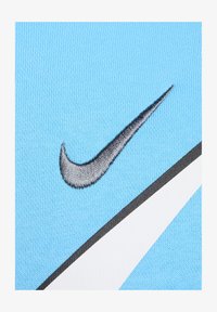 Unselected, baltic blue