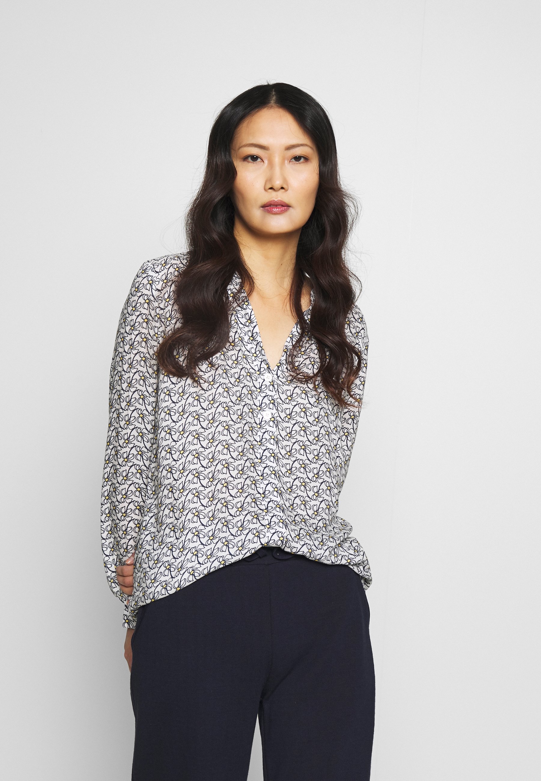 Esprit online | Den nye kolleksjonen på Zalando Esprit CORE RAYON CRÊP - Bluser - black