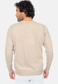 Mahogany GASPARD - Pullover - pema natural