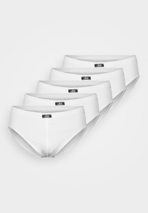 Witte katoenen slips met een gladde textuur, met een gemiddelde taille en een elastische tailleband, getoond op een mannelijke model van achteren.