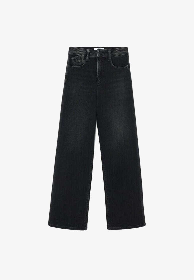 Jean en denim noir à taille haute avec une coupe évasée, dotés de poches avant et d'une finition soignée. Le tissu a une texture lisse avec un léger dégradé.