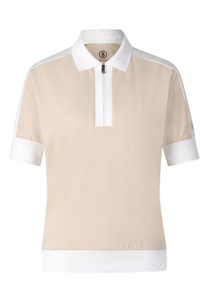 Beige polo met korte mouwen, witte kraag, manchetten, zoom en ritsstrook, met een klein logo op de linkermouw.