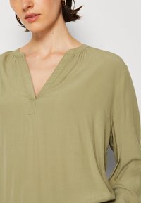 Esprit BLOUSE - Blouse - light khaki