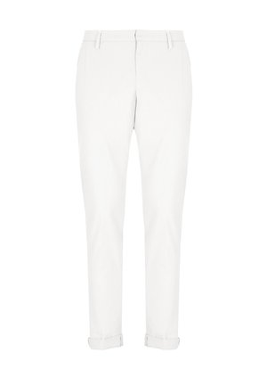 Chinos bianchi in cotone con vestibilità dritta, dotati di chiusura con bottone e zip, tasche laterali e orli arrotolati per un aspetto pulito e sartoriale.