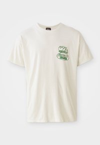 BROOKLYN FRUITS TEE - Nyomott mintás póló - white
