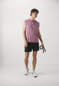 adidas Performance GYM 2-IN-1 - Pantalón corto de deporte - black