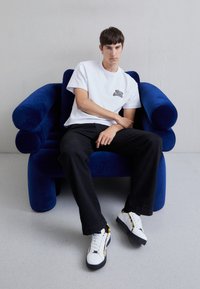 Versace Jeans Couture FONDO COURT SHOES  - Sneakers - white/multi-coloured