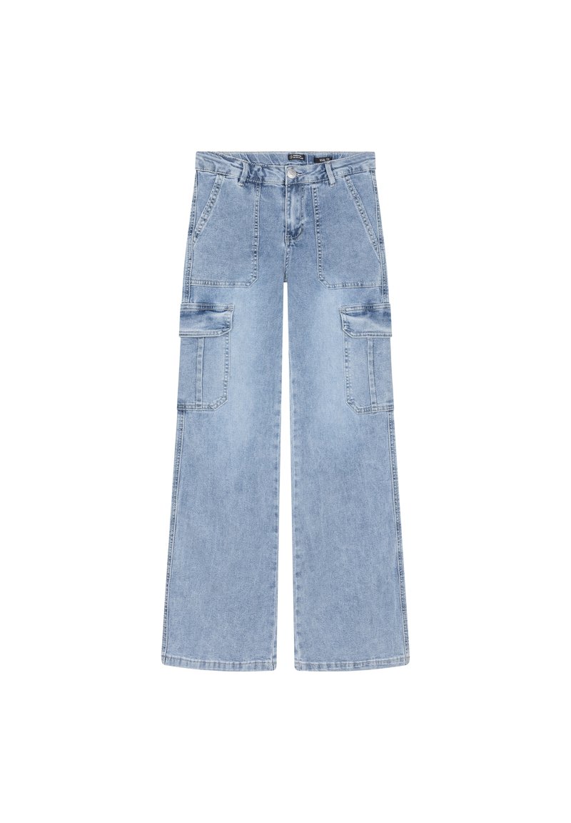 Ljusblå vida cargojeans med flera framfickor, hög midja och en mjuk denimtextur. Har synliga sömdetaljer.