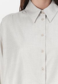 DRYKORN FLANNA - Skjortebluse - brown