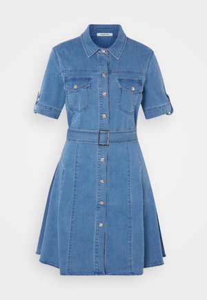 Sinine teksast lühikeste varrukatega kleit, millel on nupufront, kaks rinnataskut, vöö metallklambriga ja lamedam seelik.