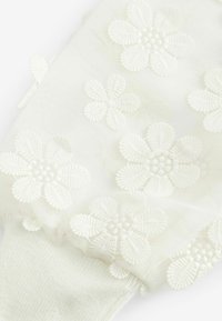Baker by Ted Baker FLOWER  REGULAR FIT - Adīta jaka - cream