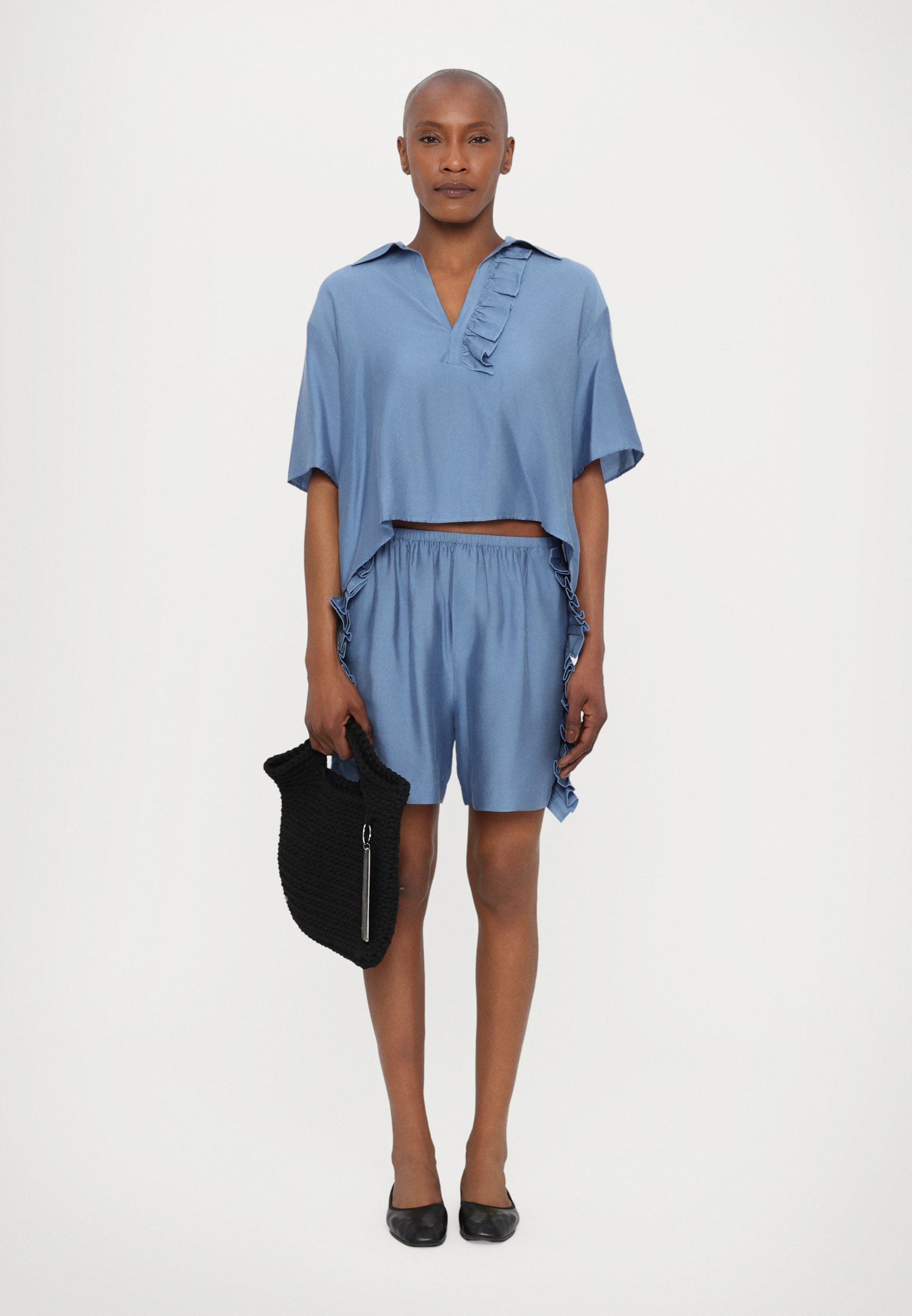 売れ筋商品|||バイト スタジオズ シャツ レディース トップス LUNA FRILL SHORT SLEEVE - Blouse - lobelia LUNA Women's Low-Cut V-Neck Blouse with Turn-Down Collar