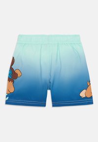Shorts de bain avec un design dégradé allant de la menthe claire au bleu foncé, présentant un motif de cartoon d'ours et une taille élastique.