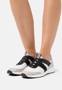 Högl Zapatillas - light grey