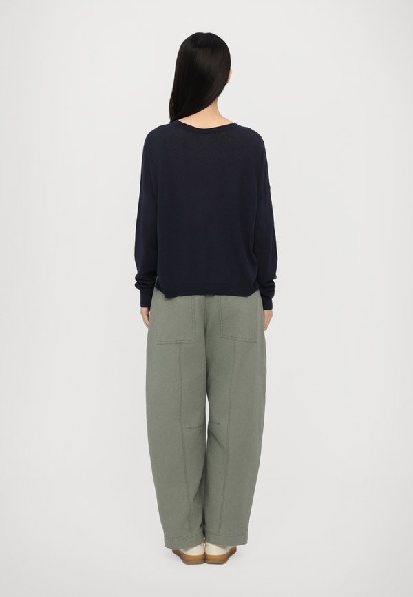 CREW NECK LONG SLEEVE - Jumper4