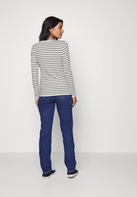 Kaffe LIDDY - Camisola de manga comprida - chalk/black