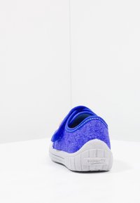 Superfit BILL - Tofflor & inneskor - bluet