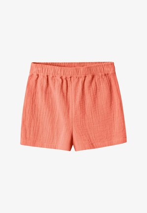 Pantalones cortos coral hechos de una tela texturada con una cinturilla elástica. Presentan un corte relajado y una longitud a mitad del muslo.