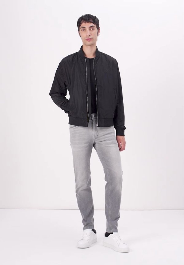 RICC - Jeans Tapered Fit3