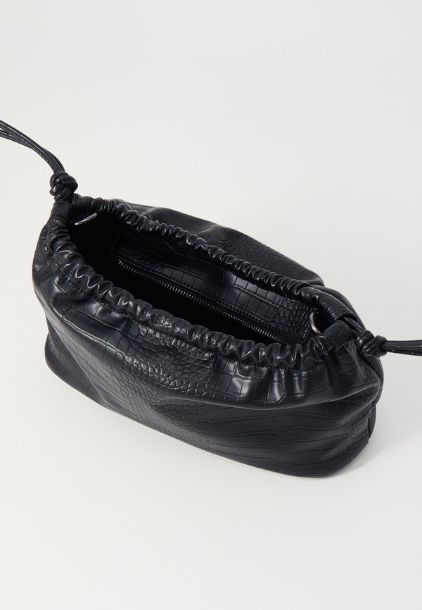 ARCADIA MATTE TRACE - Handbag2