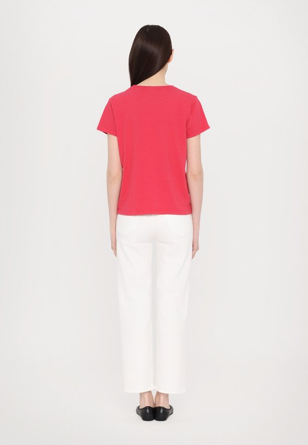 THE BOXY GOODIE GOODIE - Print T-shirt2