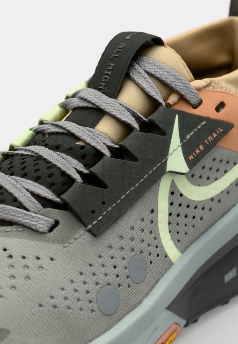 Walking Amazon Best Women Nike Shoes Trail Shoes Nike Zegama