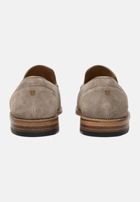 Henry Stevens HAYWOOD - Instappers - beige