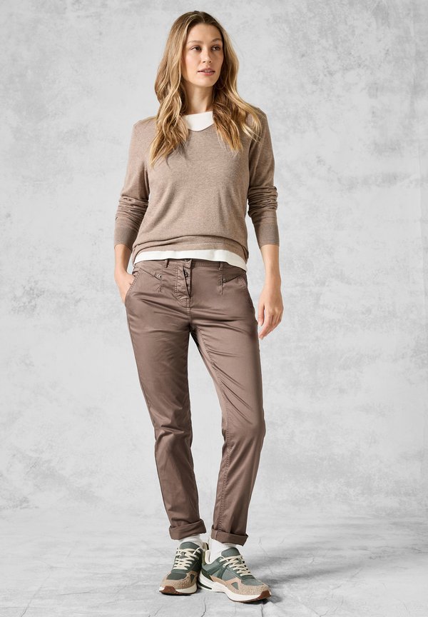 IM SLIM FIT - Stoffhose - braun