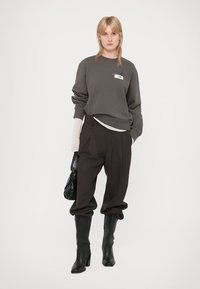 MM6 Maison Margiela Mikina - grey