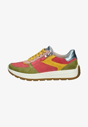 Bunt gefärbter Sneaker mit rosa, grünem, gelbem und blauen Akzenten, aus Wildleder, mit strukturierten Overlays und einer Gummisohle.
