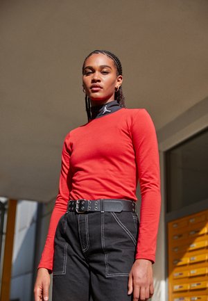 FLIGHT MOCK NECK - Long sleeved top - fire red/black