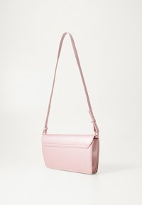Valentino Bags ARENIL - Borsa a tracolla - rosa metallizzato