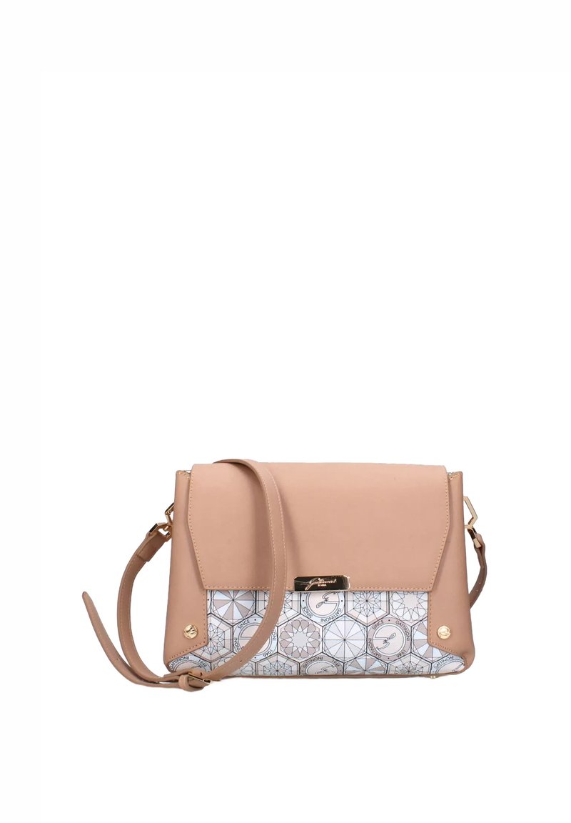 Borsa a tracolla in pelle beige con la parte inferiore bianca a motivo, forma strutturata, chiusura a pattina, tracolla regolabile e dettagli in metallo dorato.