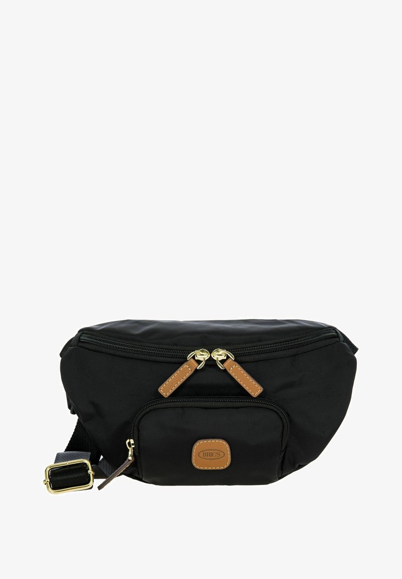 Marsupio in nylon nero con due scomparti con zip, dettagli in pelle tan, hardware dorato e tracolla regolabile per un utilizzo versatile.