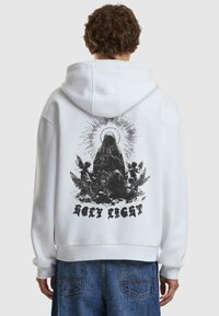 Mister Tee - HOLY LIGHT FLUFFY - Džemperis su gobtuvu - white Miniatiūros vaizdas 1