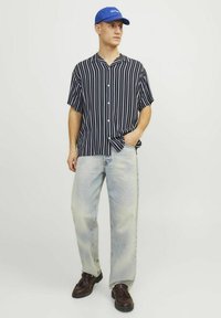 Jack & Jones HAWAII-RELAXED FIT - Shirt - sky captain
