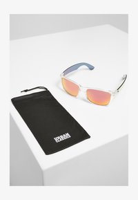 Selectat, transparent/red