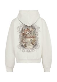 Hvit hettegenser med hette, som har et detaljert grafisk motiv på baksiden med blomster og engler, kombinert med stilisert tekst i grå og rosa nyanser.