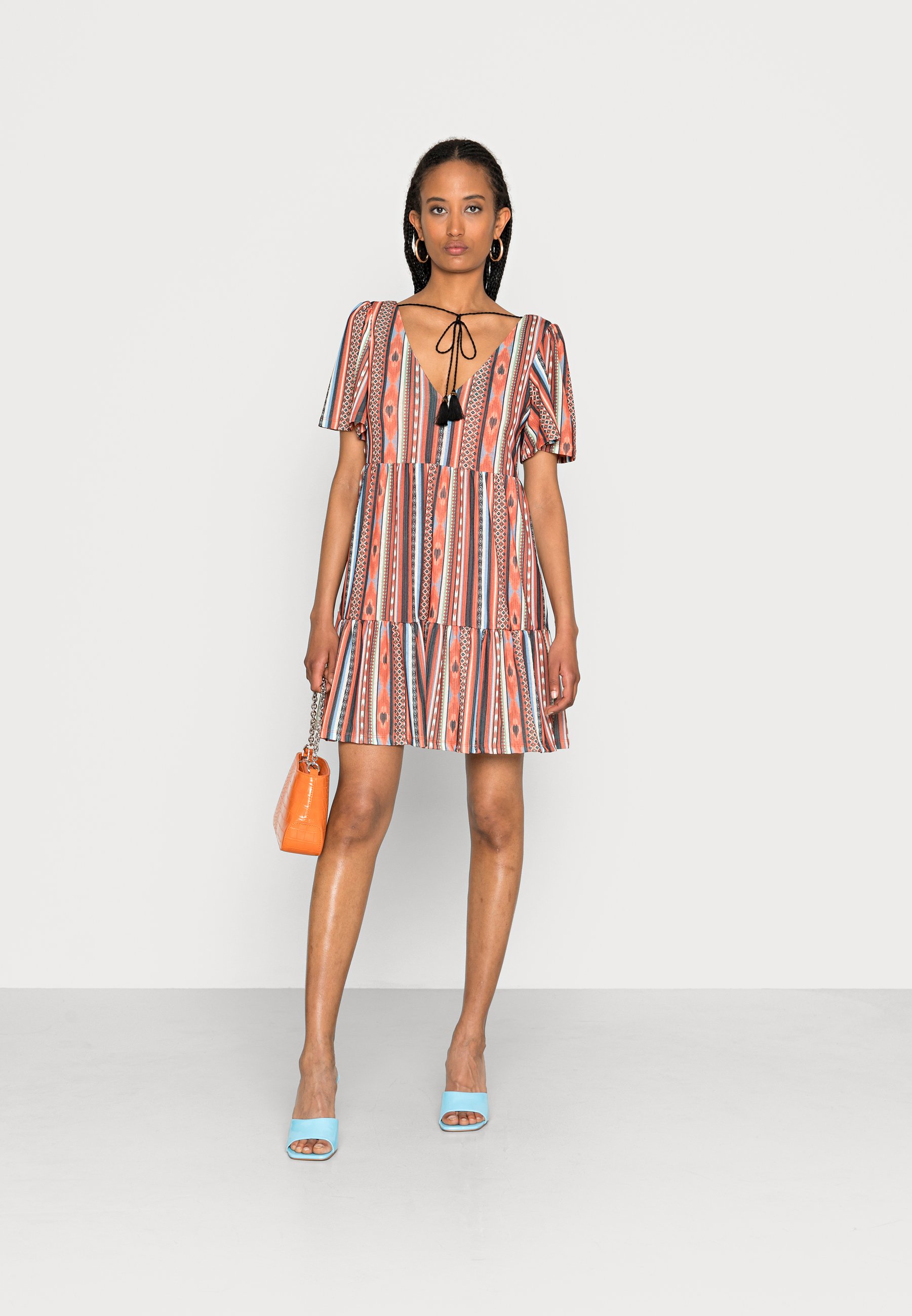 Springfield CORTO ETHNIC VERTICAL - Vestito di maglina - orange/arancione -  Zalando.it